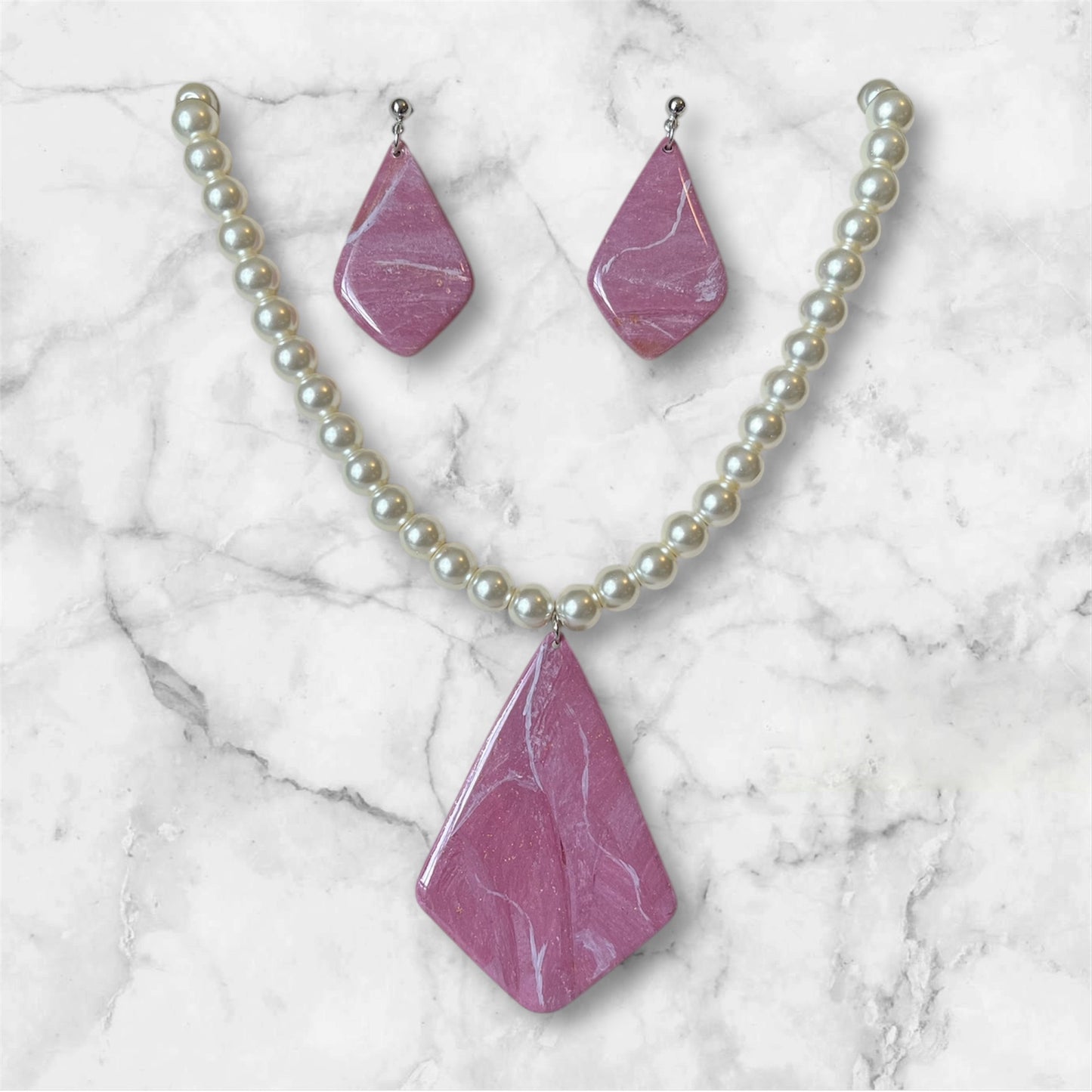 Modern Rose Necklace Set